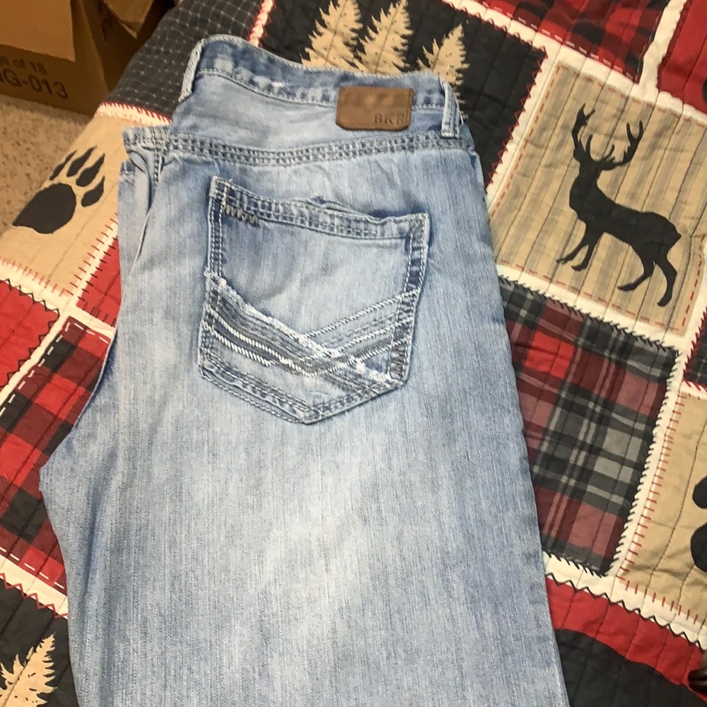 Light wash BKE Men’s Jeans “Tyler”